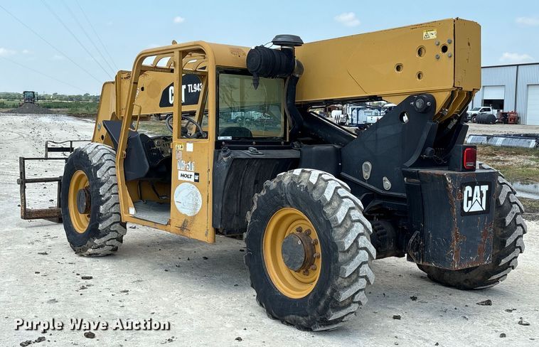 image for item EU0009 2007 Caterpillar TL943 telehandler