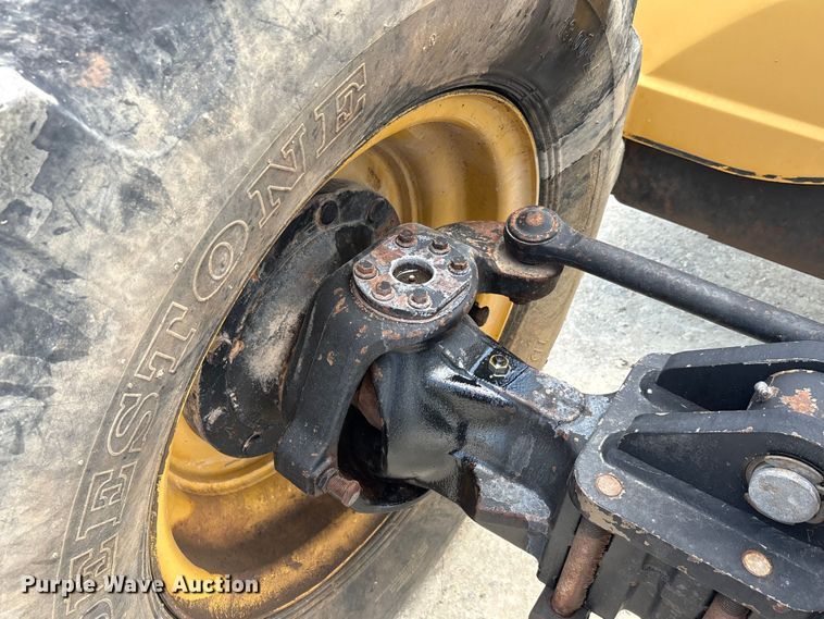 image for item EU0009 2007 Caterpillar TL943 telehandler