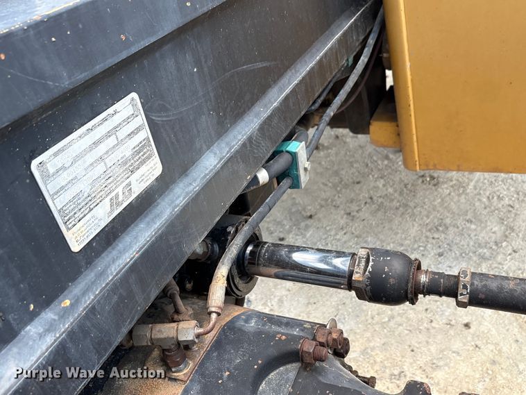 image for item EU0009 2007 Caterpillar TL943 telehandler