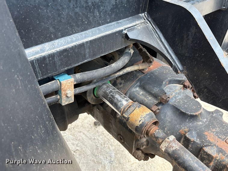 image for item EU0009 2007 Caterpillar TL943 telehandler