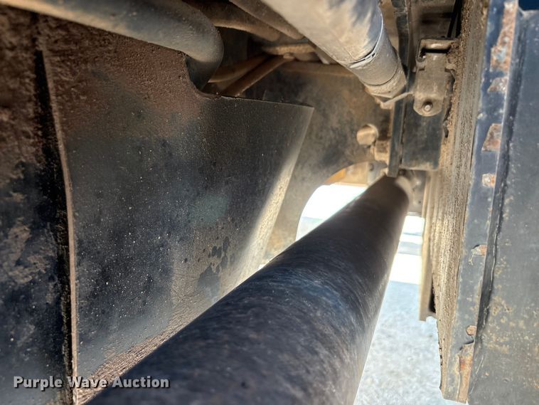 image for item EU0009 2007 Caterpillar TL943 telehandler