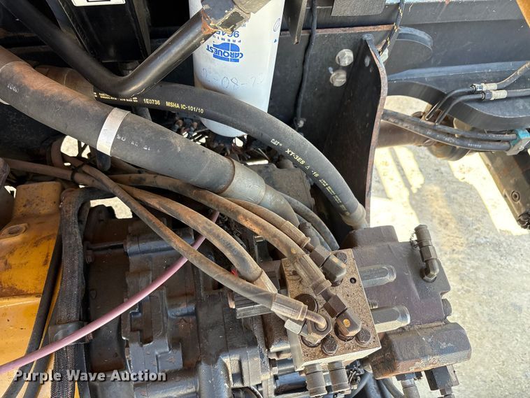 image for item EU0009 2007 Caterpillar TL943 telehandler