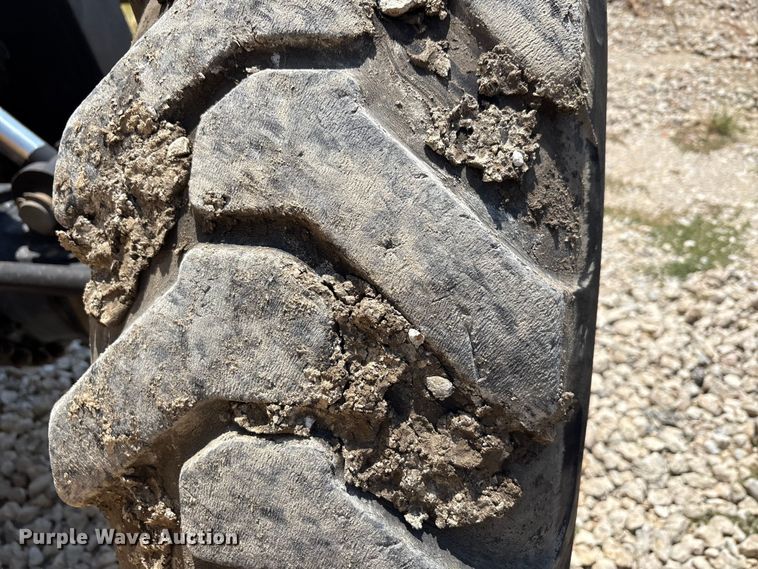 image for item EU0009 2007 Caterpillar TL943 telehandler