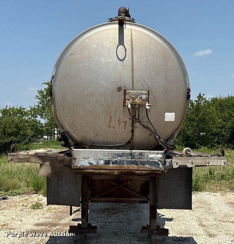 image for item EU0011 1981 Brenner vacuum trailer