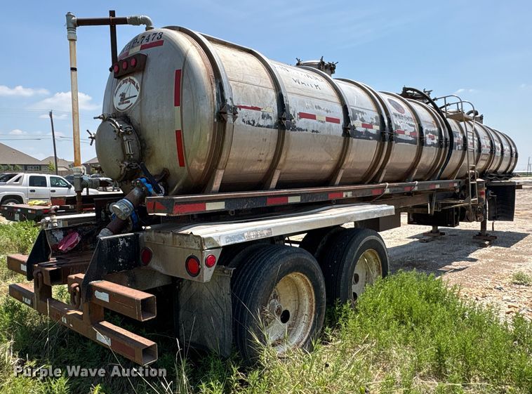 image for item EU0011 1981 Brenner vacuum trailer