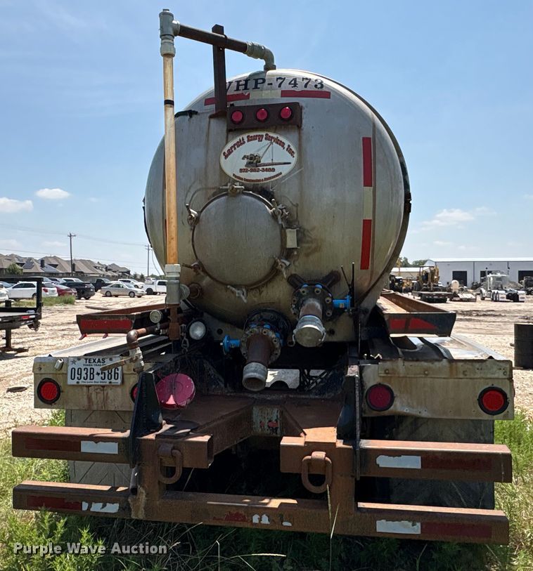 image for item EU0011 1981 Brenner vacuum trailer