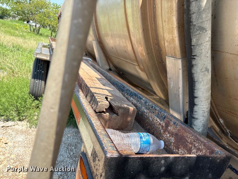 image for item EU0011 1981 Brenner vacuum trailer