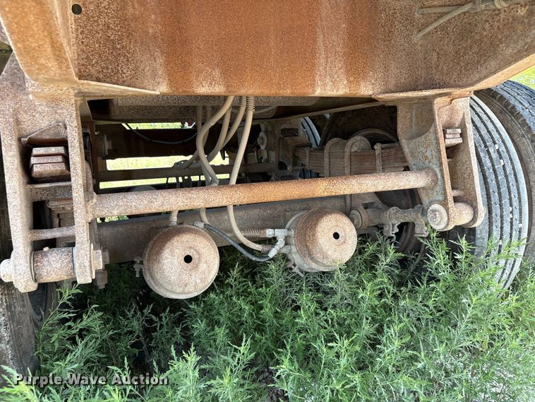 image for item EU0011 1981 Brenner vacuum trailer