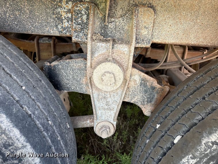 image for item EU0011 1981 Brenner vacuum trailer