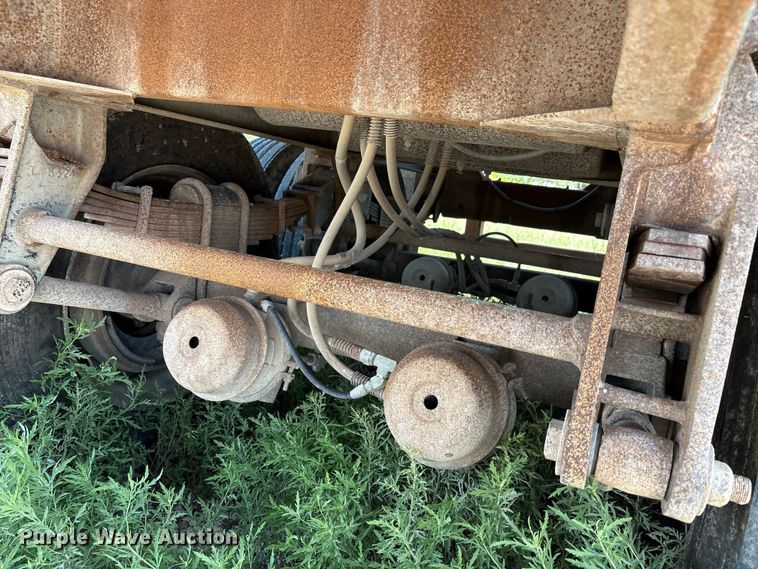 image for item EU0011 1981 Brenner vacuum trailer