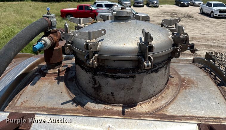 image for item EU0011 1981 Brenner vacuum trailer