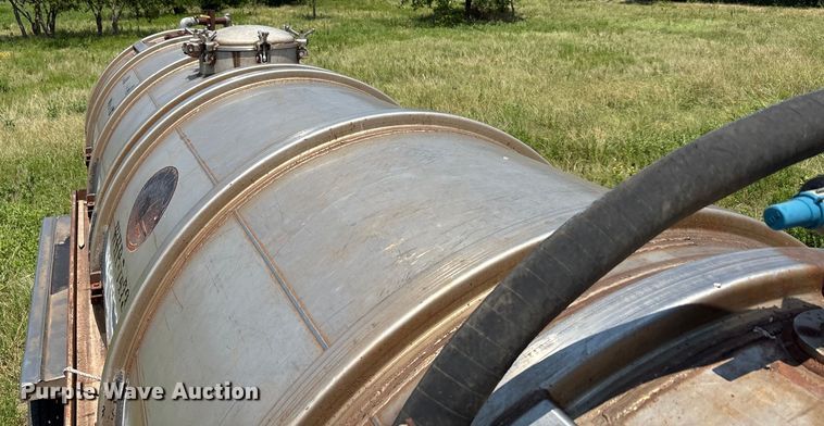 image for item EU0011 1981 Brenner vacuum trailer