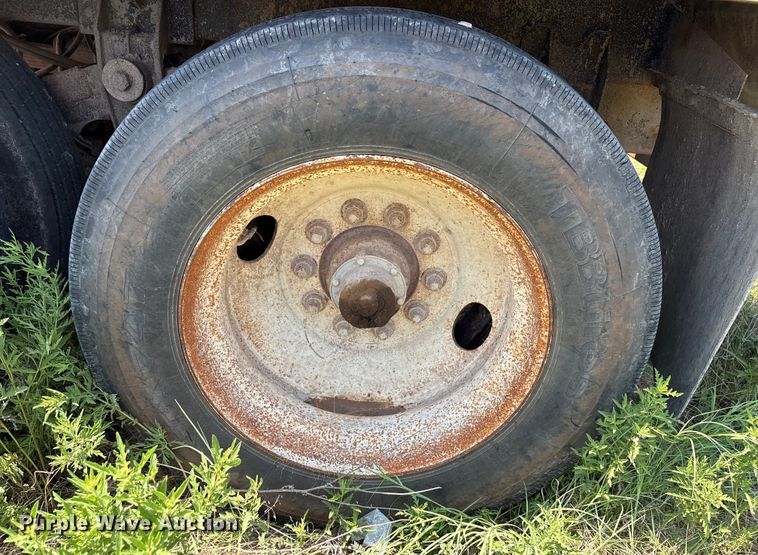 image for item EU0011 1981 Brenner vacuum trailer