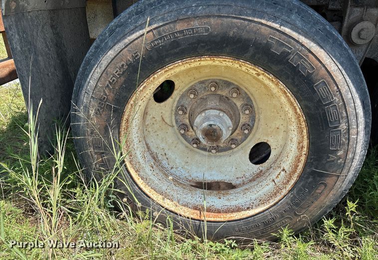 image for item EU0011 1981 Brenner vacuum trailer