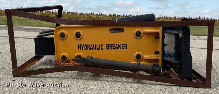 image for item EU0025 2023 Wolverine CB-11-750F skid steer breaker