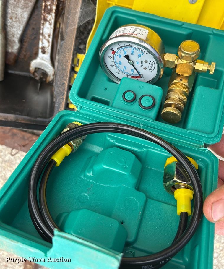 image for item EU0025 2023 Wolverine CB-11-750F skid steer breaker