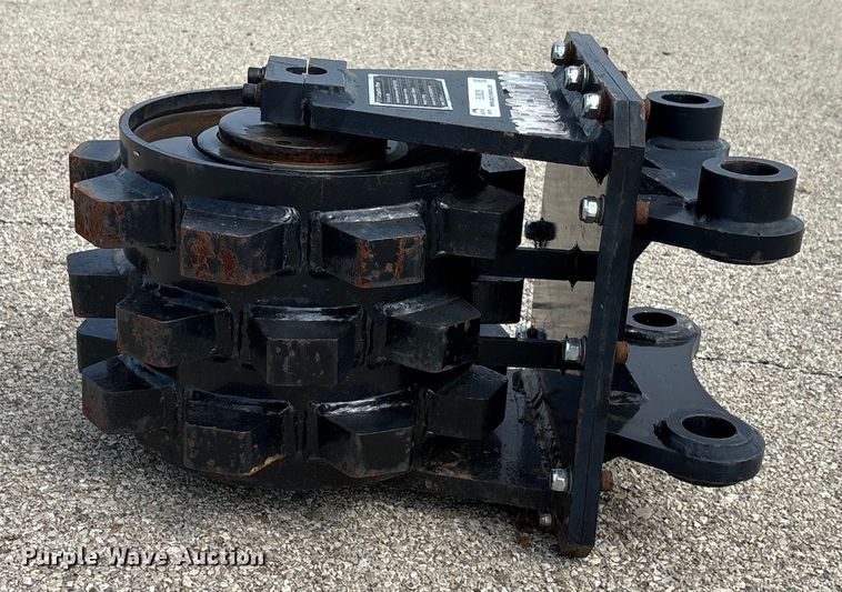 image for item EU0026 2024 GIYI excavator compaction wheel