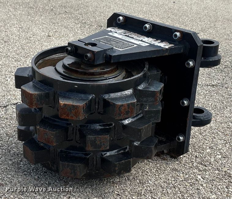 image for item EU0026 2024 GIYI excavator compaction wheel