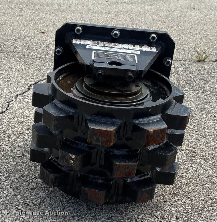 image for item EU0026 2024 GIYI excavator compaction wheel