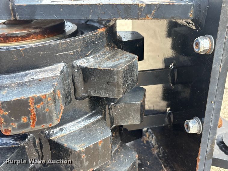 image for item EU0026 2024 GIYI excavator compaction wheel