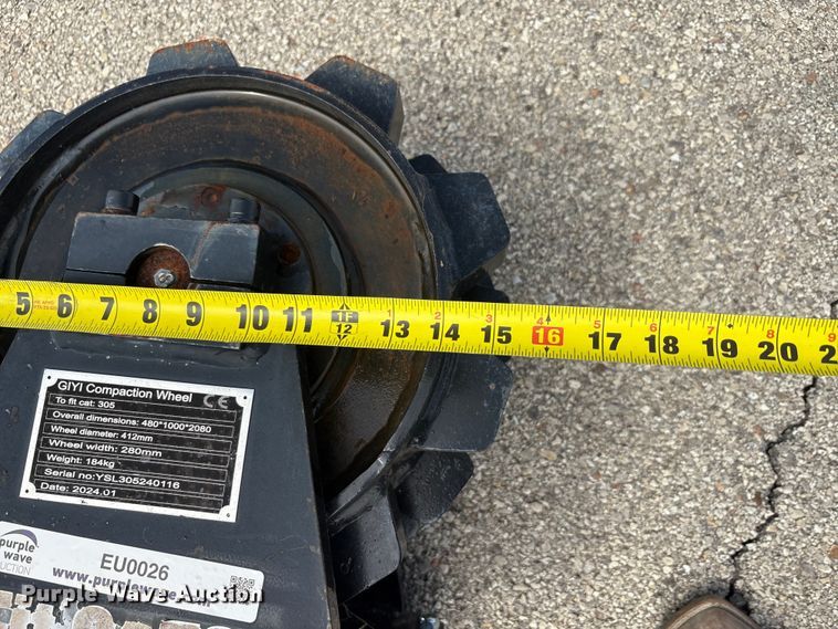 image for item EU0026 2024 GIYI excavator compaction wheel