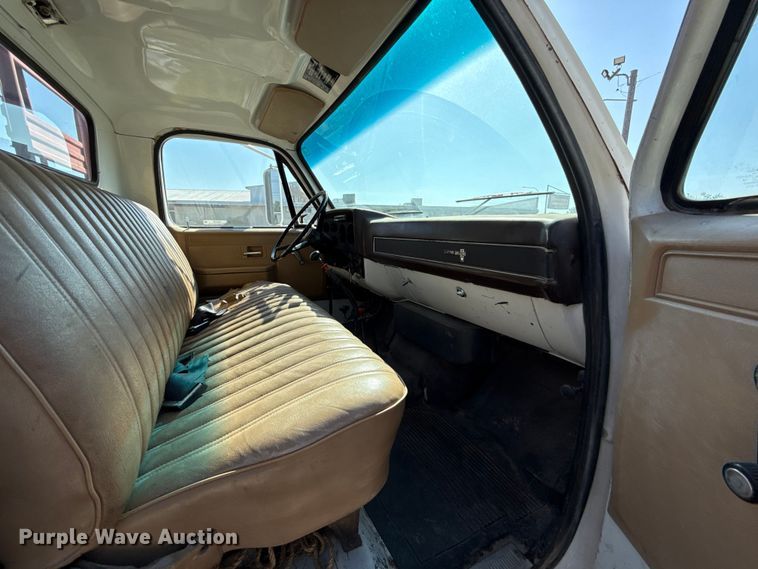 image for item EU2136 1984 Chevrolet CG70 dump flatbed truck