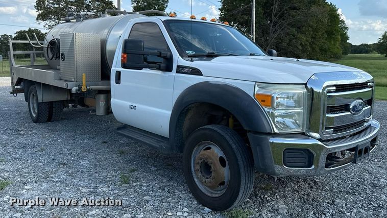 image for item EU2141 2015 Ford F550 Super Duty vacuum truck