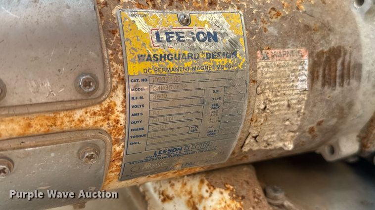 image for item EU2141 2015 Ford F550 Super Duty vacuum truck