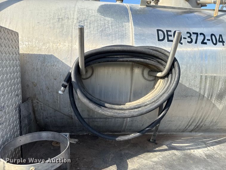 image for item EU2141 2015 Ford F550 Super Duty vacuum truck