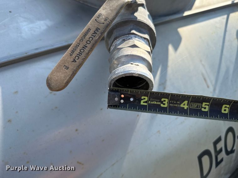 image for item EU2141 2015 Ford F550 Super Duty vacuum truck