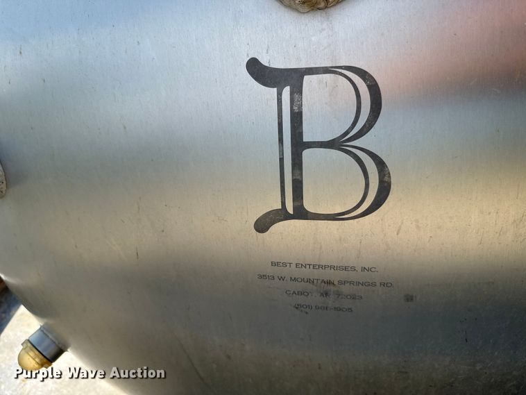 image for item EU2141 2015 Ford F550 Super Duty vacuum truck