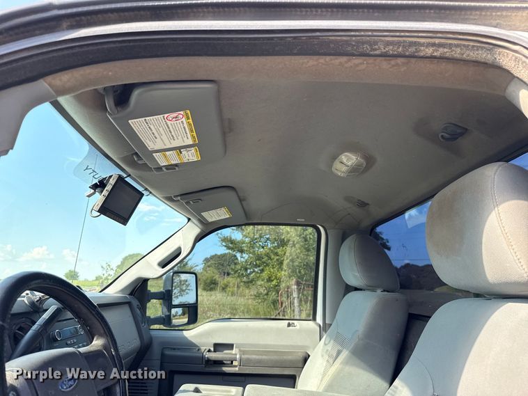 image for item EU2141 2015 Ford F550 Super Duty vacuum truck