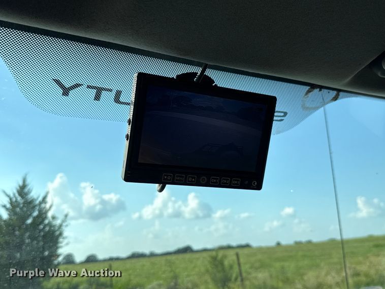 image for item EU2141 2015 Ford F550 Super Duty vacuum truck