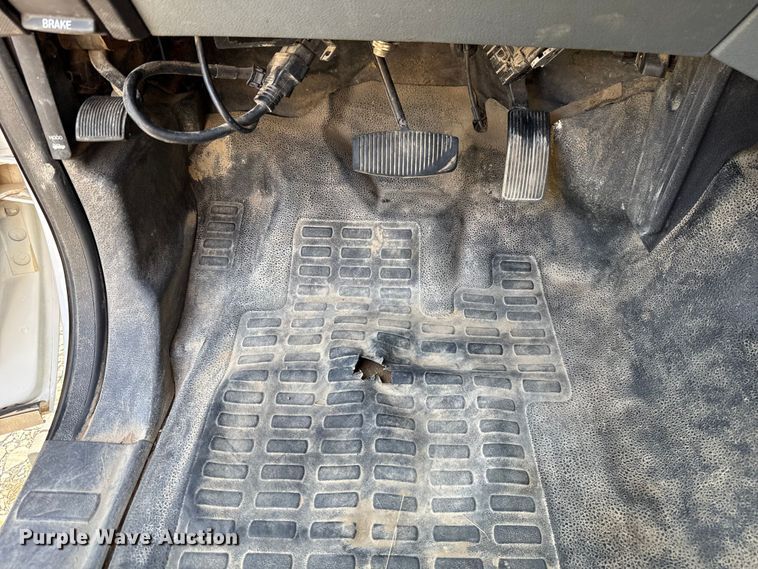 image for item EU2141 2015 Ford F550 Super Duty vacuum truck