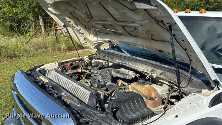 image for item EU2141 2015 Ford F550 Super Duty vacuum truck