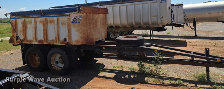 image for item EU3617 1994 Hilbilt 12-12 PUP CT end dump pup trailer