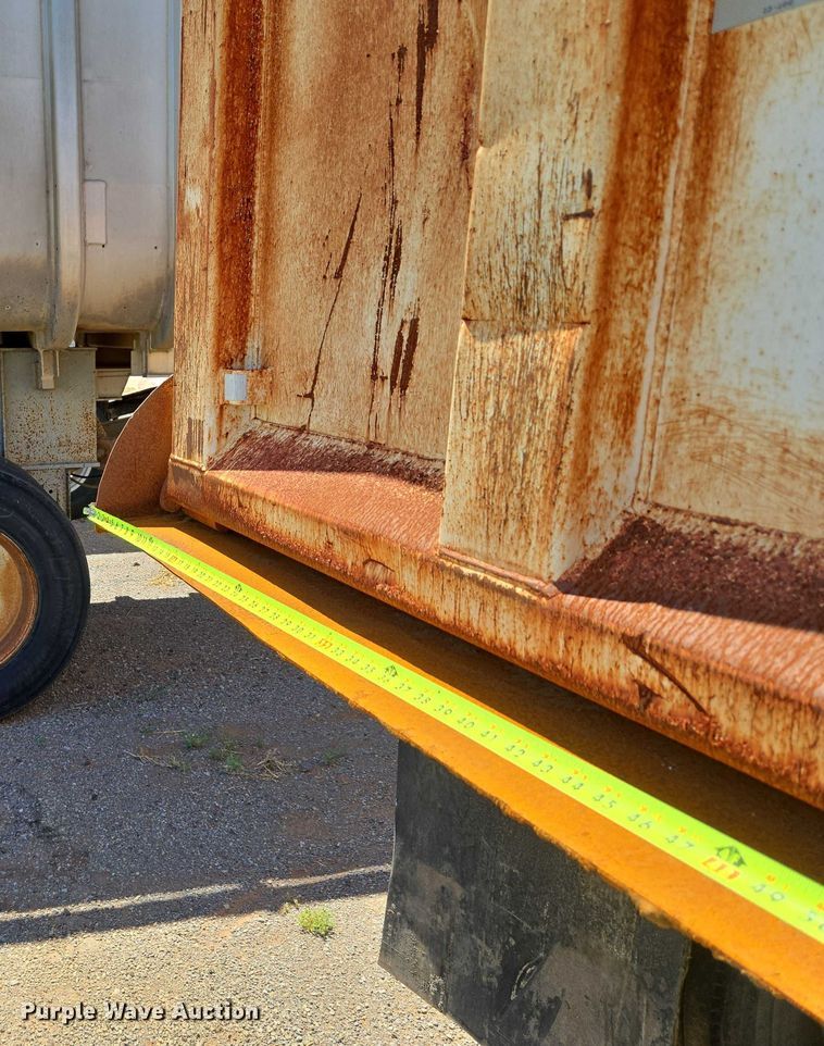 image for item EU3617 1994 Hilbilt 12-12 PUP CT end dump pup trailer