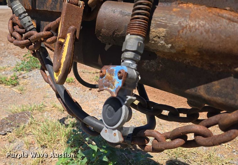 image for item EU3617 1994 Hilbilt 12-12 PUP CT end dump pup trailer