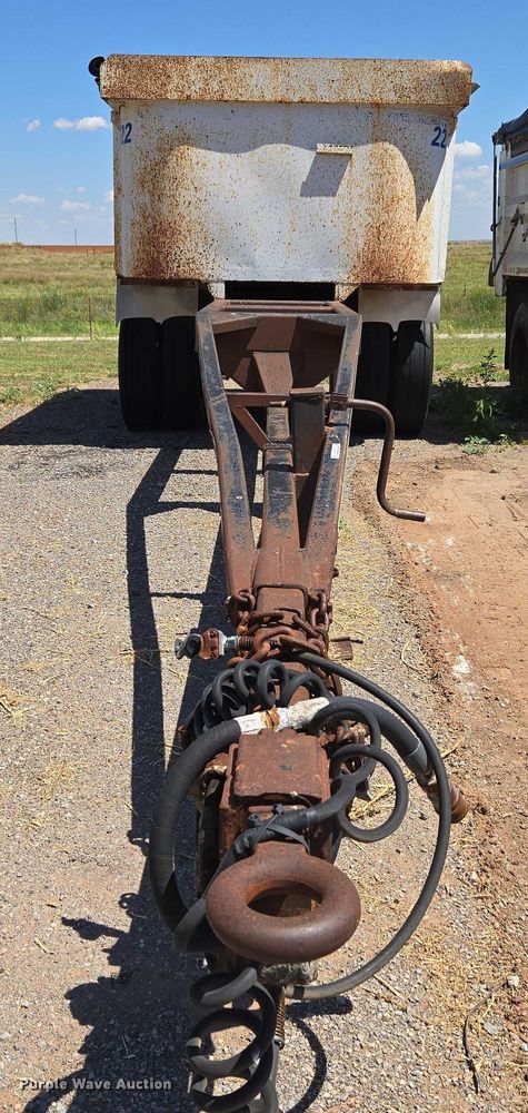 image for item EU3619 1994 Hilbilt 12-12 PUP CT end dump pup trailer