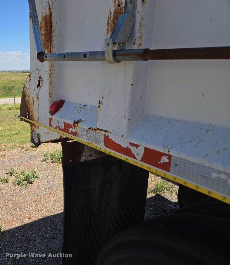 image for item EU3619 1994 Hilbilt 12-12 PUP CT end dump pup trailer