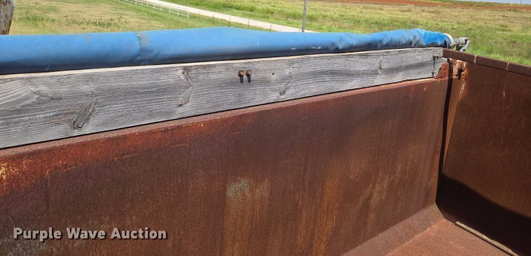 image for item EU3619 1994 Hilbilt 12-12 PUP CT end dump pup trailer