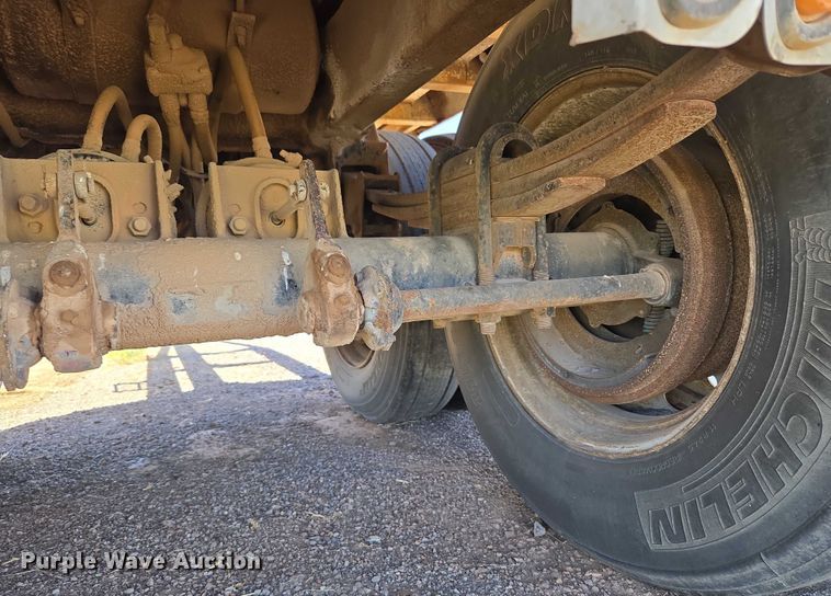 image for item EU3619 1994 Hilbilt 12-12 PUP CT end dump pup trailer