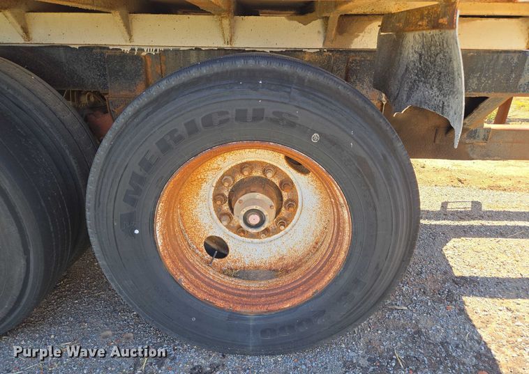 image for item EU3619 1994 Hilbilt 12-12 PUP CT end dump pup trailer