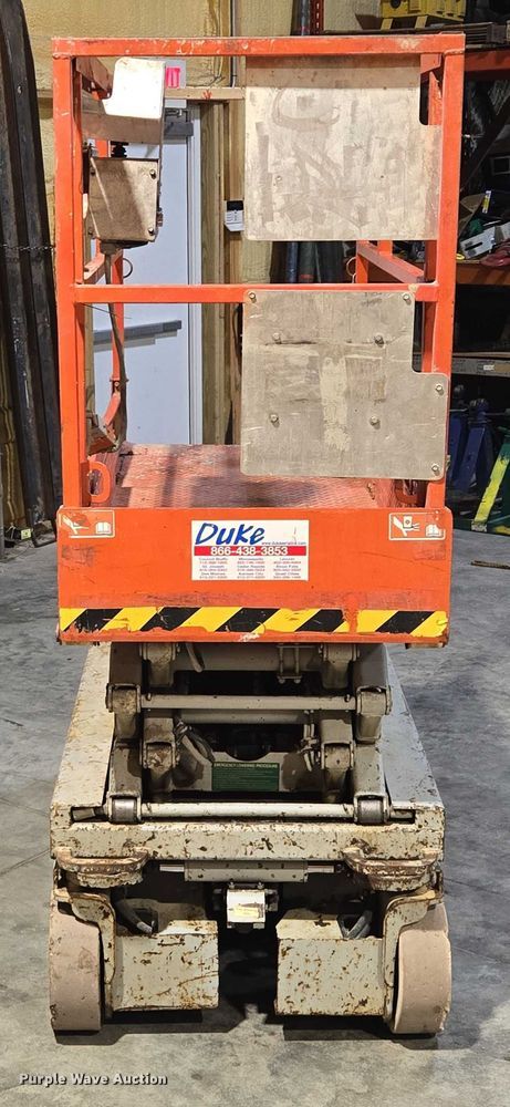 image for item EV1504 2005 SkyJack SJIII 3219 scissor lift