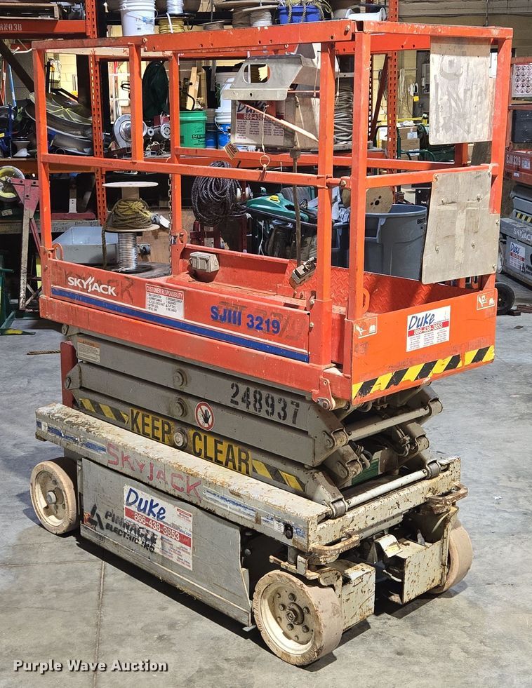 image for item EV1504 2005 SkyJack SJIII 3219 scissor lift