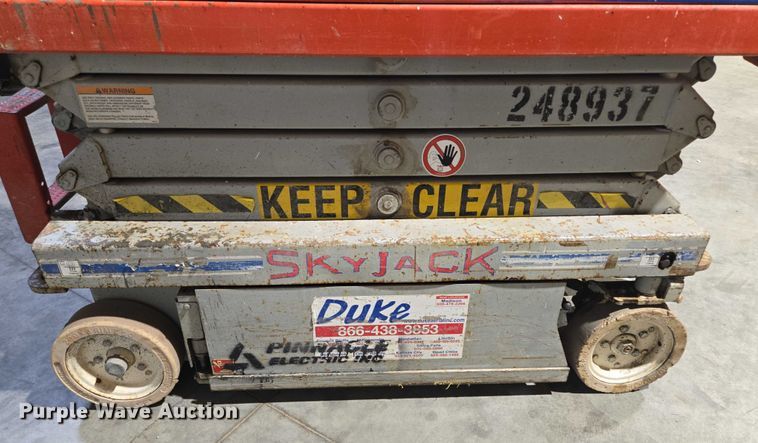 image for item EV1504 2005 SkyJack SJIII 3219 scissor lift