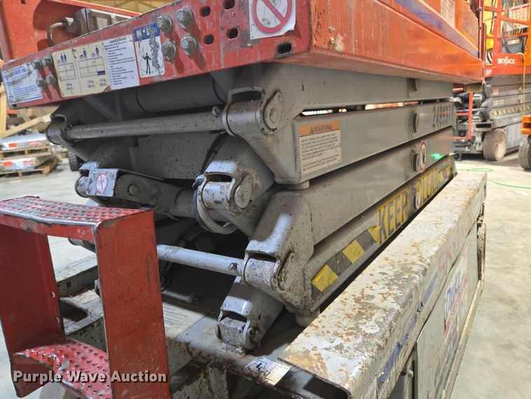 image for item EV1504 2005 SkyJack SJIII 3219 scissor lift