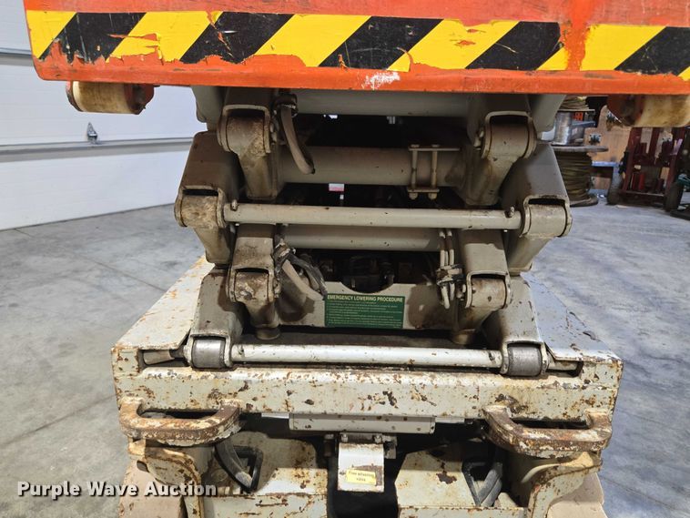 image for item EV1504 2005 SkyJack SJIII 3219 scissor lift