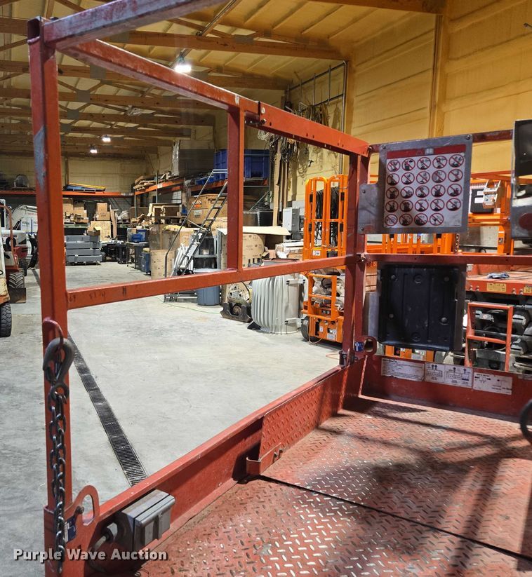 image for item EV1504 2005 SkyJack SJIII 3219 scissor lift