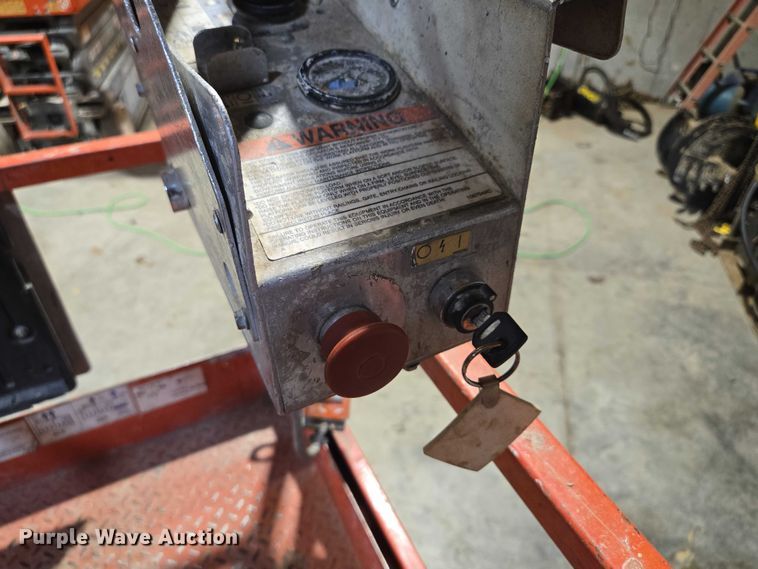 image for item EV1504 2005 SkyJack SJIII 3219 scissor lift